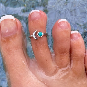 Sterling Silver Toe Ring for Woman | Turquoise Crescent Moon Toe Ring or Midi Ring | Turquoise Ring