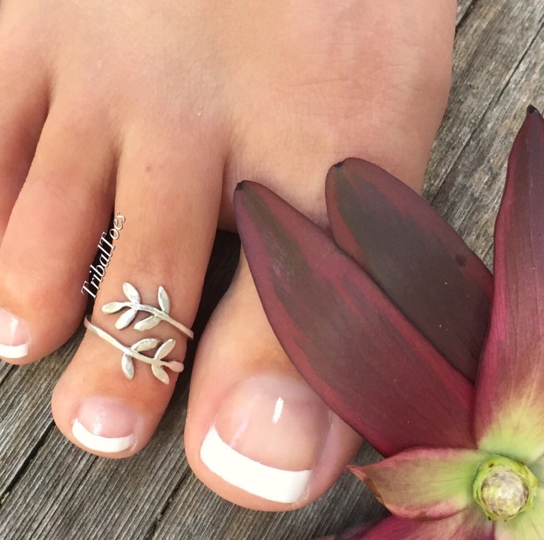 Toe Ring for Woman Sterling Silver 925, Silver Leaf Wrap Ring, Bypass Ring, Barefoot Living Society