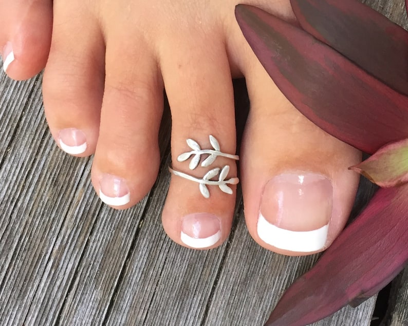 Leaf Sterling Silver Toe Ring for Woman, Greek Leaves, Olive Branch