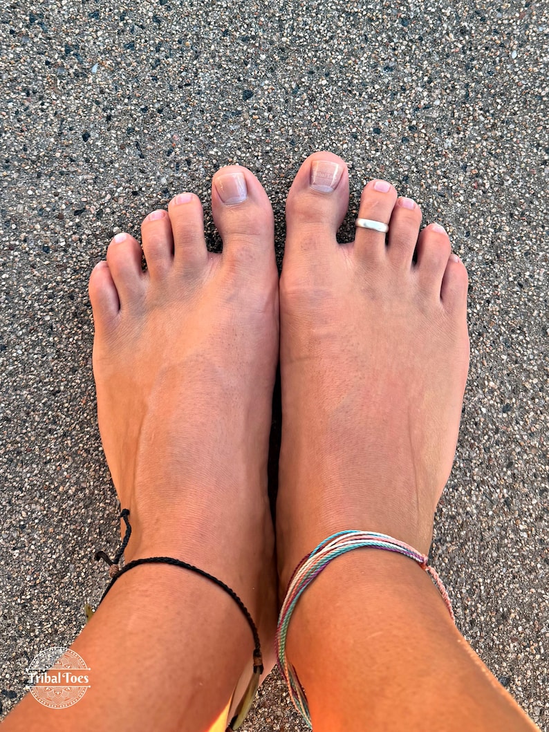 Men’s Adjustable Hammered Domed Toe Ring | Sterling Silver Wide Band for Larger Toes, Minimalist & Rugged, Texture Choice image 3