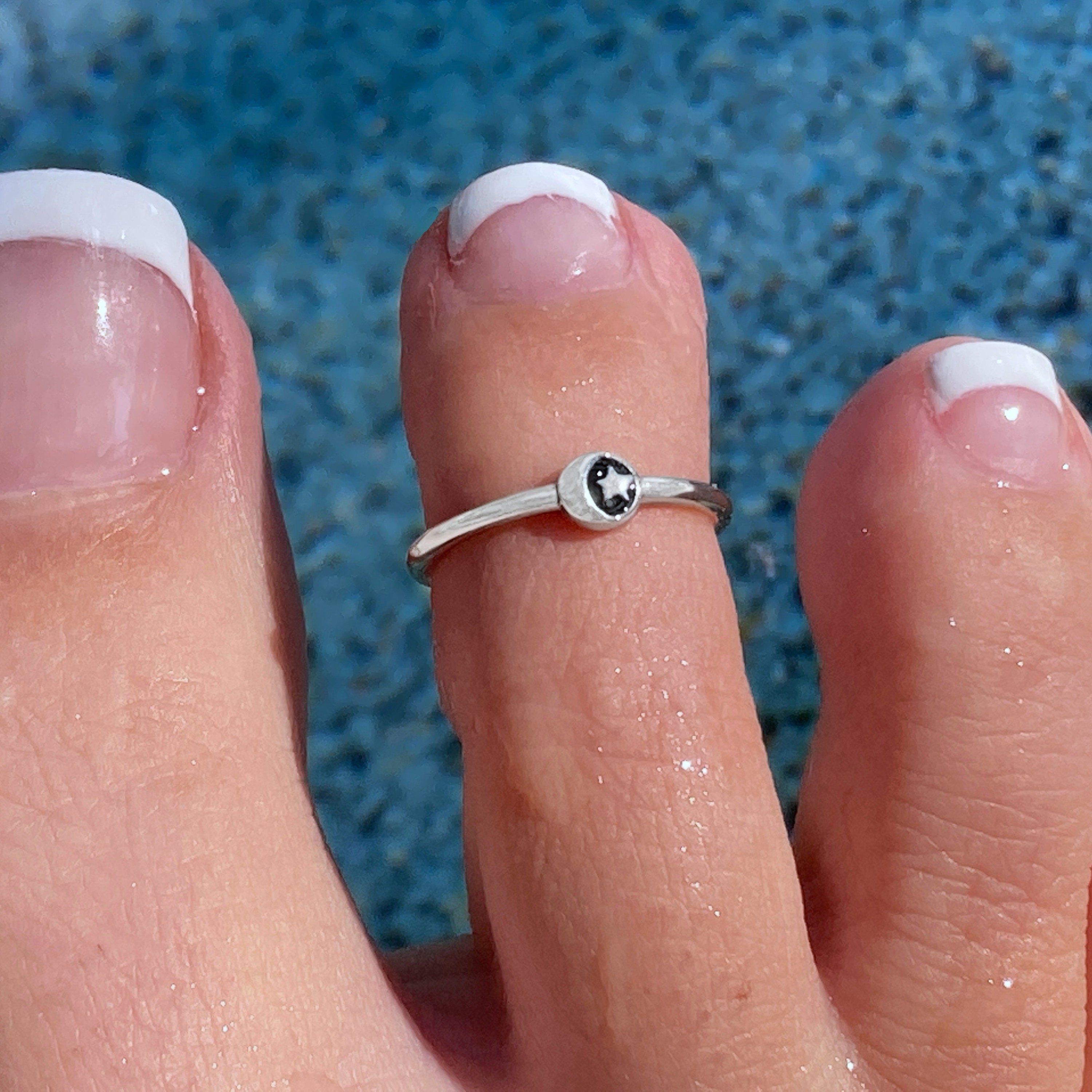 Pandora petite shop circle ring