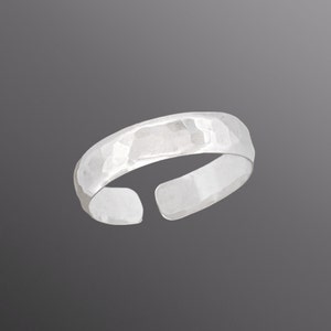 Mens Hammered Sterling Silver Toe Ring