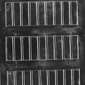AO105 2 Oz.  Break Apart Chocolate Candy Mold
