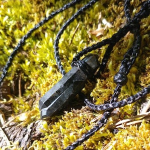 Star Wars-Inspired Dark Kyber Crystal Necklace - Custom Jedi & Sith Darksaber Pendant