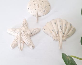 SET of 3 seashell wall hooks cast iron - towel hook  - Nautical ocean beach sea shell Theme Decor clam starfish sand dollar - vintage look