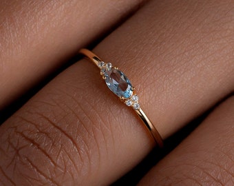 Everly Ring - Dainty Oval Cut ring - Teal Blue stone of Clear CZ Stone - Minimalistische stapelring - 14K goud vermeil - Trove