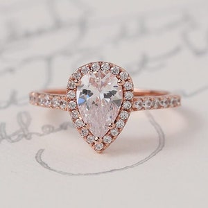 Tropfenförmiger Ring aus 14K Rose Gold Vermeil oder Weißgold (Rhodium) über Sterling Silber