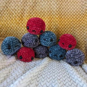 Crochet Stress Ball / Small Gifts / Soft Squishy Stress Ball / Worry Pet / Desk Pet / Mini Stress / Fidget Toy / Fidget Pet