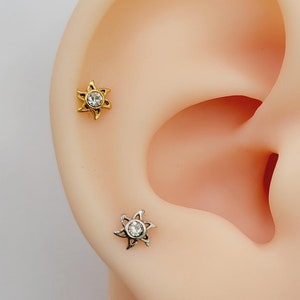 20G/18G/16G Tiny Sun Flower Push Pin Labret, Threadless Flat Back Earrings, Tragus Stud, Flat Back, Helix, Cartilage Nose, Halloween Gift