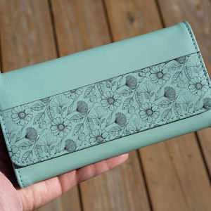 Botanical Bloom: billetera de mujer moderna con diseño inspirado en la naturaleza y compartimentos espaciosos. ¡Mejora tu estilo cotidiano!