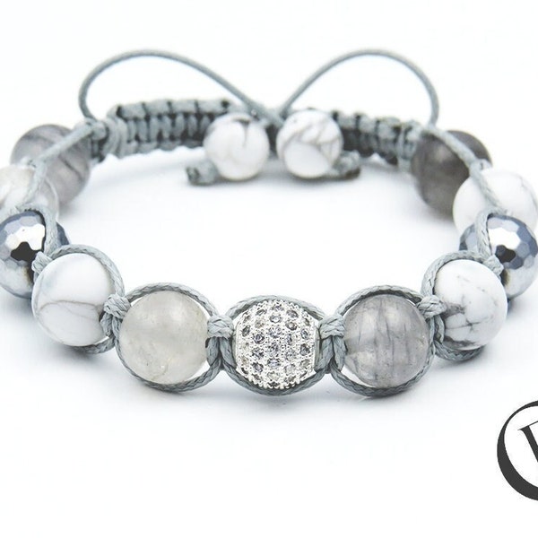 MIST- Handmade in Canada / Shamballa / Adjustable bracelet 10mm gemstones / Howlite, Quartz and Zirconia