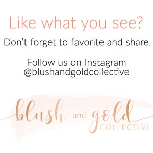 Pu&ograve; includere: Una grafica in stile acquerello con il testo "blush and gold collective" in un font corsivo. Il testo &egrave; di colore rosa chiaro con un contorno dorato.