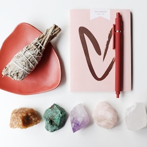 I Am Enough Crystal Collection – Amethyst, Malachite, Golden Healer Quartz, Rose Quartz & Clear Quartz for Self-Love and Empowerment