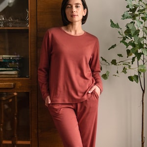 Pigiama 100% lana merino - Abbigliamento da notte biologico - Pigiama invernale di lusso da donna - Indumento da notte termico - Set pigiama lungo - Top GRETA e pantaloni EVA