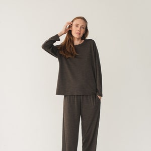 Long merino wool pajama set for women - Organic thermal loungewear in brown - GRETA top and EVA pants