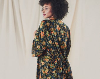 Silk blend kimono robe, Abstract kimono, Silk sleepwear, Vintage kimono, Bridesmaid robes, Bridal Robe, gifts for her
