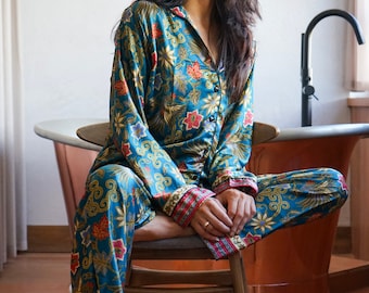 Green Silk Blend Pyjama set, Silk Nightwear Satin Pyjamas gifts for her, Maru Pyjama set, Home christmas gifts, loungewear, Girlfriend gift