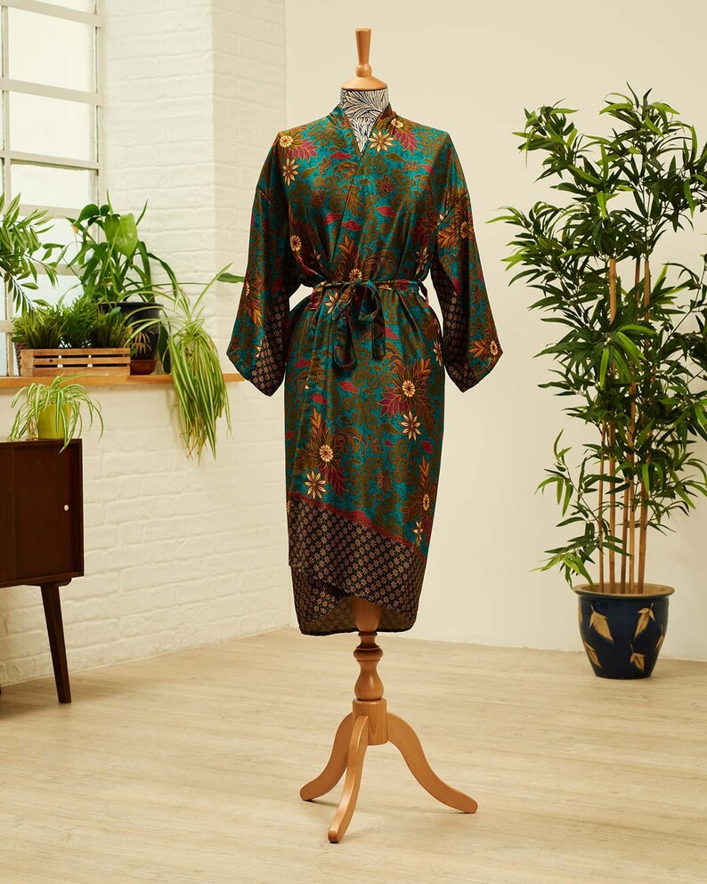 FLASH SALE Emerald Kimono Robe, Christmas Gifts, Silk Blend Kimono