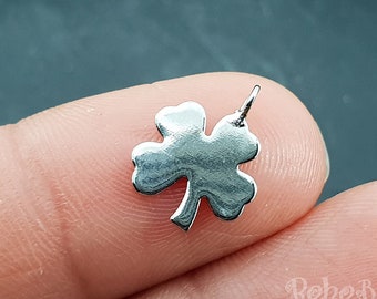 Tiny Clover Charms, Silver Clover, Mini Silver Charms, Dainty Jewelry Findings, Delicate Clover, Clover Pendants, 3pc