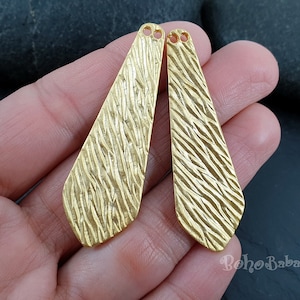 Large Gold Spike Pendant, Textured Spearhead Charm, Gold Arrowhead Pendant, 2Pc