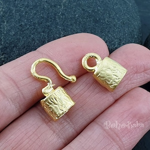 Cord End Clasps, Gold Toggle Clasps, Gold Hook Clasps, Tibetan Necklace Clasp, 1 Set