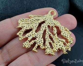 Pendentif en corail plaqué or mat, grande branche, 1 pièce