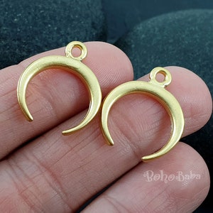 Mini Horn Anhänger, Gold Horn Anhänger, Gold Horn Halskette, Doppel Horn Anhänger, Gold Horn Charms, Gold Halbmond, Tribal Horn, 5 Stück