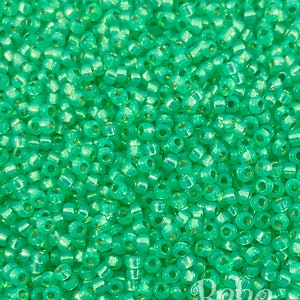 Miyuki Seed Beads, Round Rocailles 11/0, 4240 Mint Green Silver Lined, 10 Grams