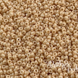 Miyuki Seed Beads, Round Rocailles 15/0, 593, Light Caramel Ceylon, 5 Grams