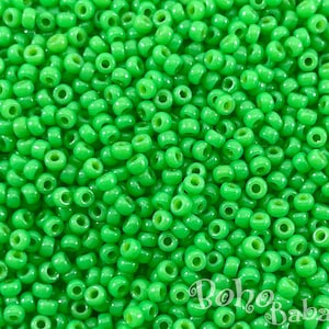 Miyuki Seed Beads, Round Rocailles 11/0, 4476, Duracoat Opaque Fiji Green, 10 Grams