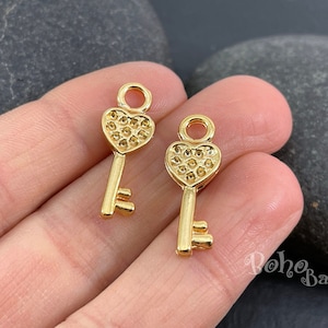 20 Little Gold Key Charms-rs789 - Etsy 20 Little Gold Key Charms-rs789 - Etsy
