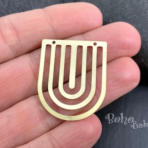 Breloque en laiton D, breloques de boucle d&#39;oreille en forme d&#39;arc, résultats de boucle d&#39;oreille en laiton brut, résultats découpés au laser, MLRB79