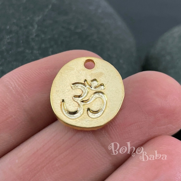 Gold Om Coin Charms, Round Om Symbol Pendant, Rustic Tibetan Jewelry, Yoga Aum Charms, 2Pc