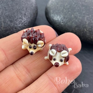 Lampworked Hedgehog Bead, Handmade Murano Glass Hedgehog Charm, 1pc