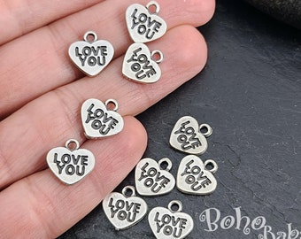 アンティークシルバー ラブリー 3D ハートチャーム 20個 7 x 13 mm