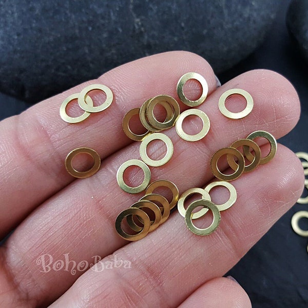 Tiny Hoop Connectors, Brass Ring Beads, 7mm Brass Circle, Geometric Jewelry, Brass Findings, Raw Brass Washer Beads, 100 Pc