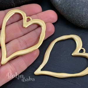 Large Gold Heart Pendant, Large Gold Heart Charm, 1pc