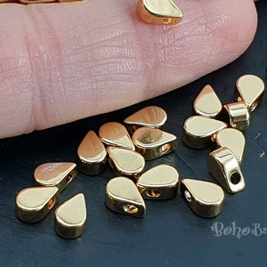 Gouden druppelvormige afstandskralen, gouden afstandskralen, druppelkralen, kleine gouden kralen, sieraden afstandhouders, vergulde kralen, afstandskralen, 10 st