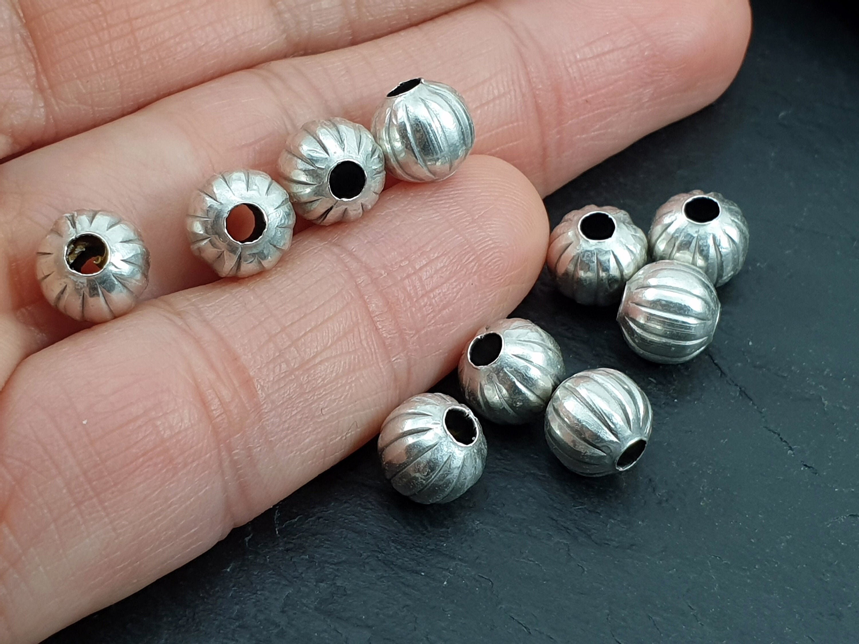Silver Spacer Beads, Mini Beads, Round Beads, Silver Flower Beads, Jewelry  Spacers, Tiny Silver Beads, Flat Beads, Silver Jewelry, 50 Pc