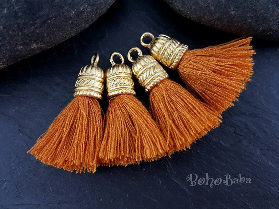 50 Mini Ciondoli A Nappa In Cotone, 3 Cm, Con Frange E Anello Dorato – Per Orecchini, Borse E Accessori Fai Da Te – Rosa