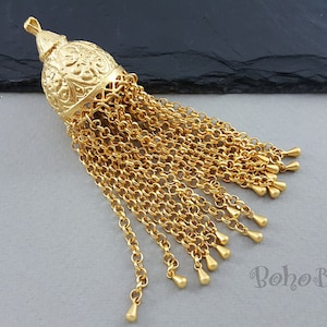 Gold Quaste, vergoldete Ketten Quaste, Goldkette Quaste Anhänger mit Mini Teardrop Charms, türkischer Schmuck, Metallquaste