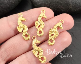 Matte Gold Plated Seahorse Charms, Seahorse Pendants, 4 Pc