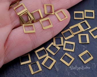 Connecteurs carrés en laiton, mini breloques carrées, bijoux géométriques, résultats de connecteur carré, breloques carrées en laiton, blancs en laiton brut, 50 Pc