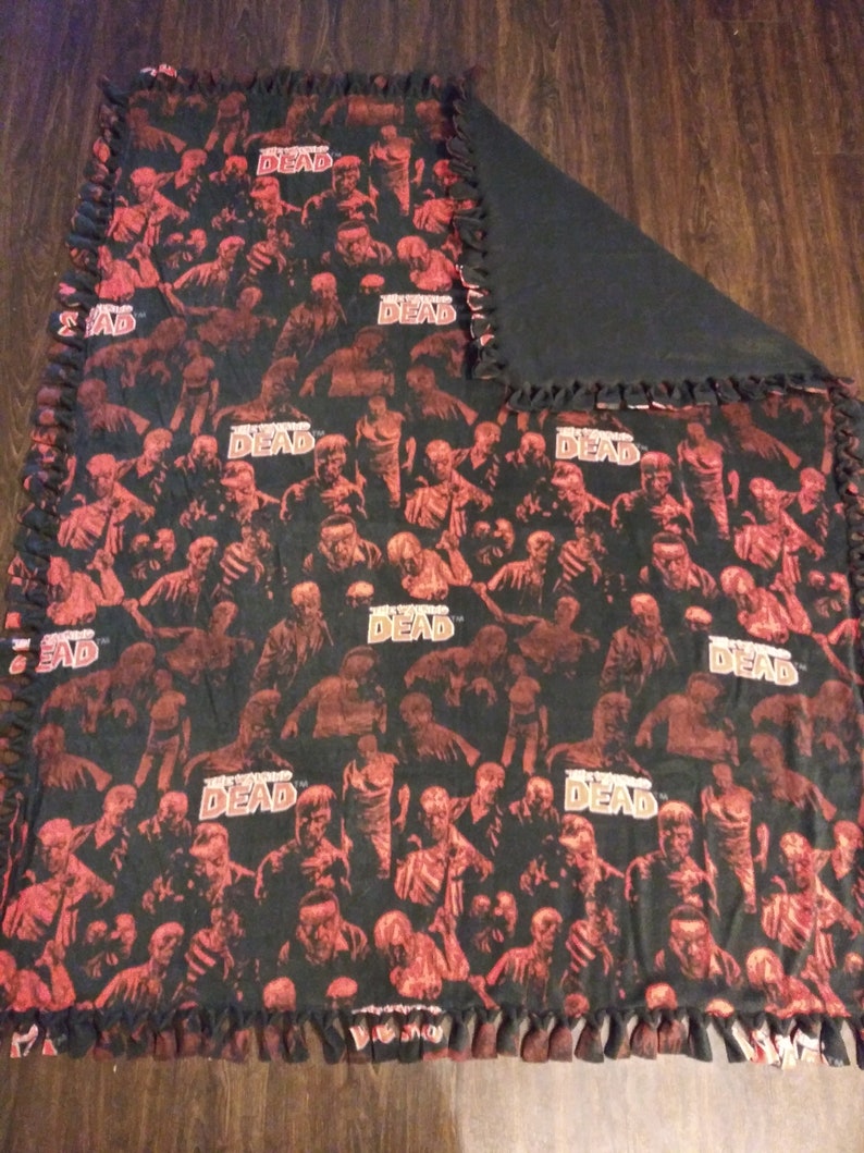 The Walking Dead Zombie NoSew Fleece Throw Blanket Etsy