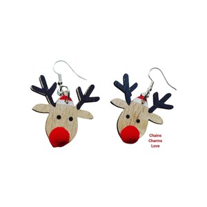 Handgemaakte houten rendieroorbellen: kerstversieringen