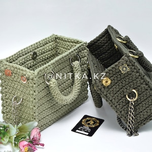 Video tutorial Crocheted The Most popular handbag