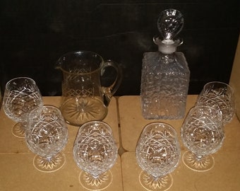 Whitefriars decanter with Edinburgh glasses & crystal water jug