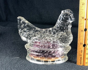 Antique J. H. Millstein Co Verre « CHICKEN on The NEST » w ORIGINAL Label & Straw