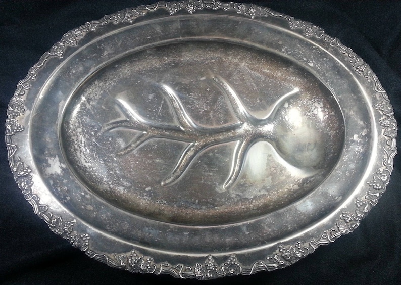SILVER Meat CARVING TRAY Vintage Grape & Vines Continential 19201950