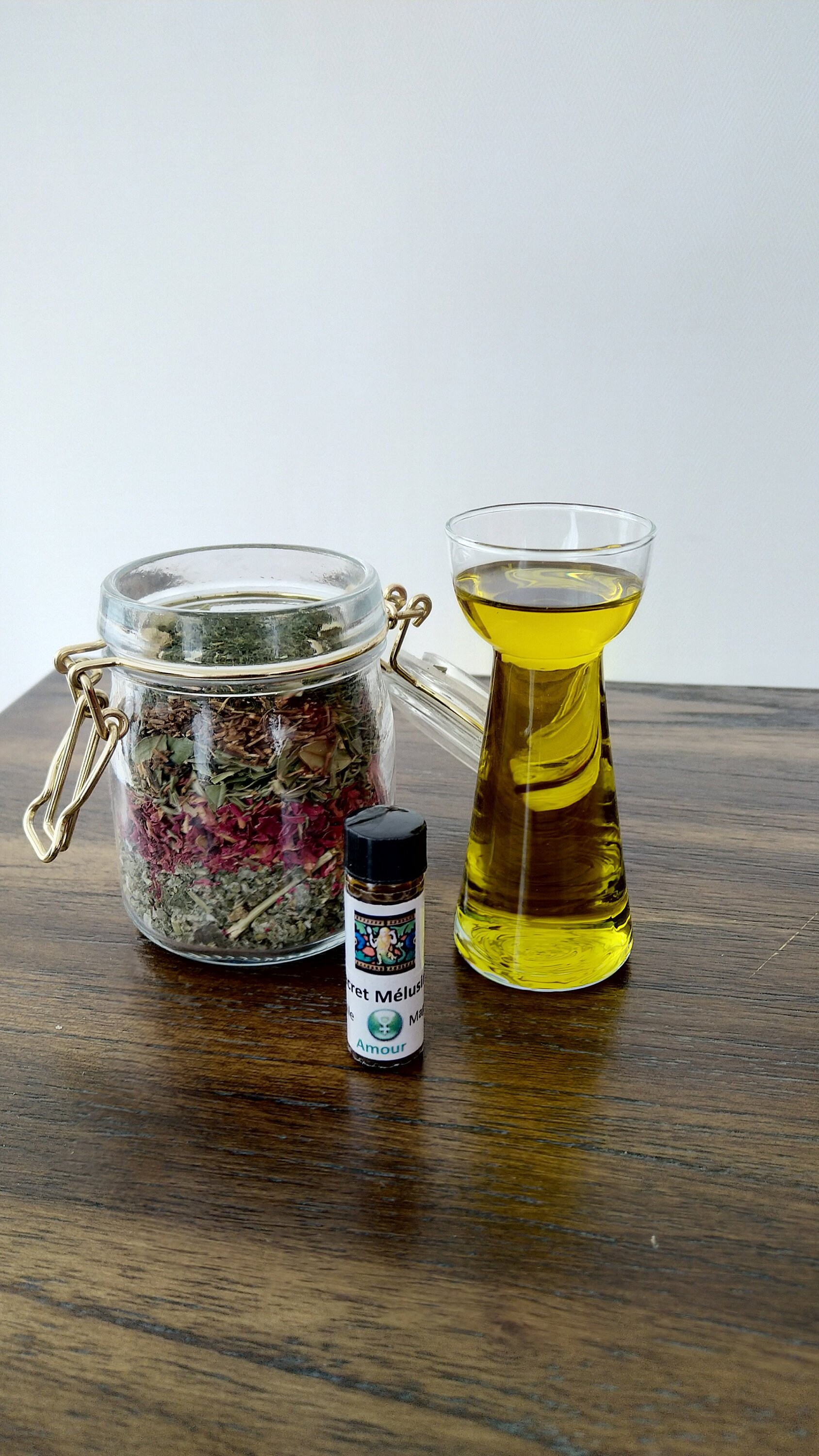 Amour et Abondance Huile Magique - Huile d'onction Hyper Concentrée Pour La Magie Vénus